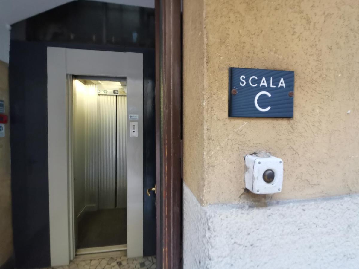 Parma Express Traveller'S Lodging Front Station Fs Parking Buitenkant foto